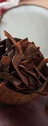 Chips de Coco com Borda de Chocolate